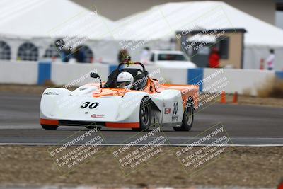 media/Nov-16-2025-CalClub SCCA (Sun) [[2975c16dfc]]/Group 3/Turn 1/